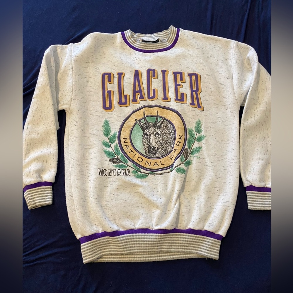 Glacier National Park Women's Cream Sweatshirt